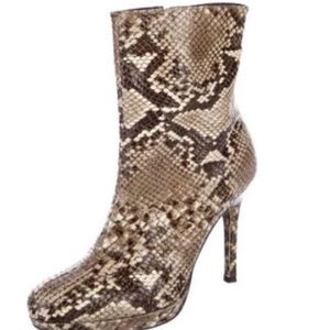 NEW Stuart Weitzman Apollo Snakeskin Bootie